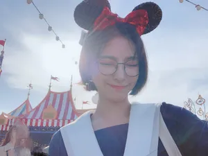 SNH48许佳琪制服秀甜美性感图片_9
