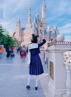 SNH48许佳琪制服秀甜美性感图片_12