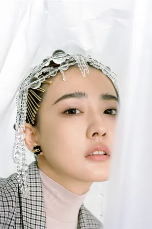 徐璐个性前卫时尚写真大片_2