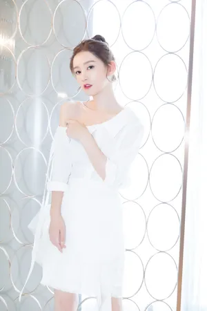 李沐宸仙气甜美写真图片_4
