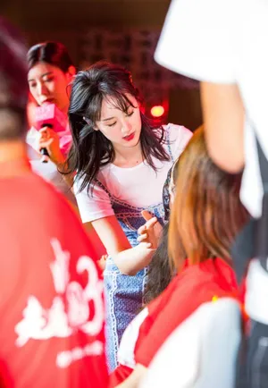 袁冰妍清新甜美活动图片_2