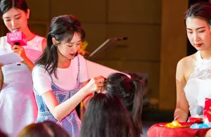袁冰妍清新甜美活动图片_3