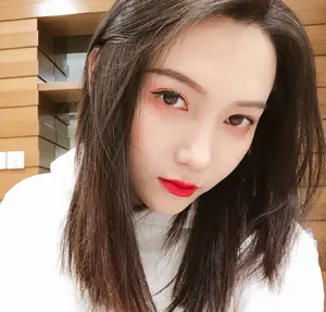SNH48陆婷生活自拍照图片