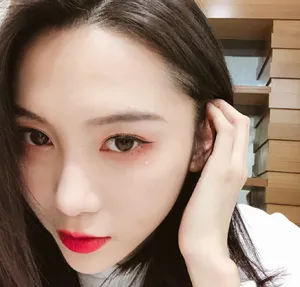 SNH48陆婷生活自拍照图片_4