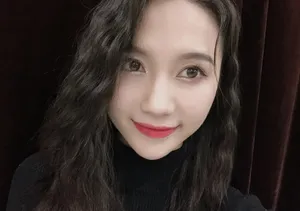 SNH48陆婷甜美自拍照图片_2