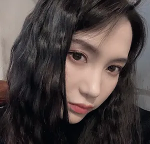 SNH48陆婷甜美自拍照图片_6