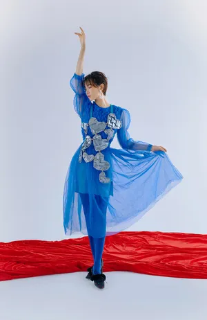 陈小纭优雅复古时尚写真图片_2