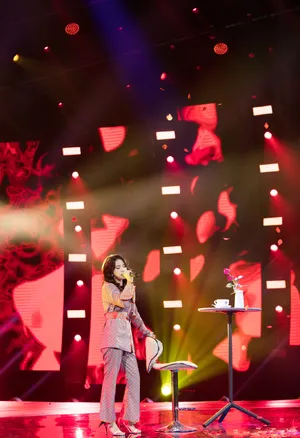 黄英性感闪耀写真图片_3