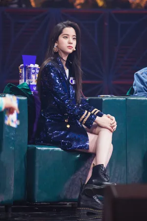 欧阳娜娜性感甜美舞台照图片_2
