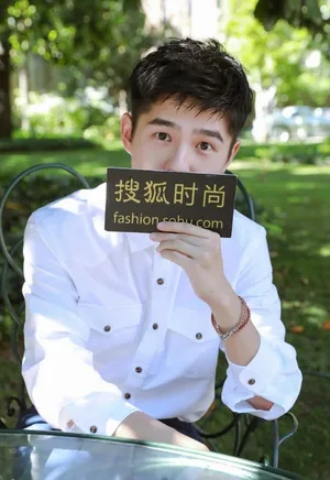 刘昊然清爽养眼品牌活动图片_1