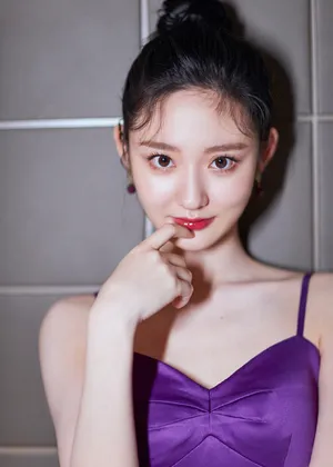 王莫涵微博之夜甜美写真图片_5