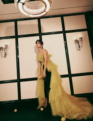 辛芷蕾上海电影节性感写真图片_5
