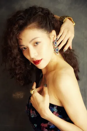 钟楚曦上海电影节性感图片_3