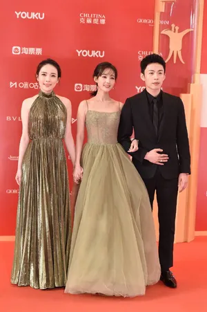 李一桐上海电影节清新写真图片_7