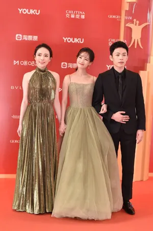 李一桐上海电影节清新写真图片_8