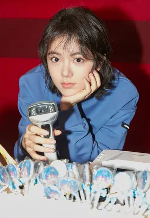 赵今麦俏皮可爱写真图片_1