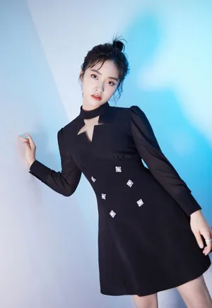 沈月第25届白玉兰绽放颁奖典礼性感图片_1