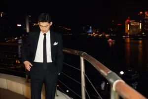 张翰儒雅迷人西装写真图片_3