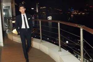 张翰儒雅迷人西装写真图片_6