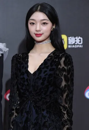 火箭少女101微博电影之夜红毯照图片_10
