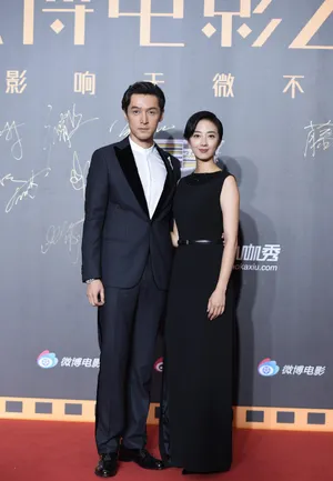 胡歌微博电影之夜红毯照图片_7