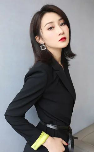 林鹏时尚干练活动写真图片_4
