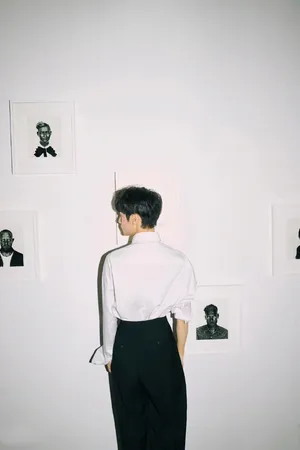 罗云熙俊朗时尚杂志写真图片_7