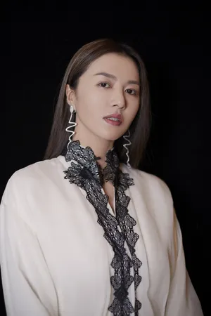 谭维维性感时尚写真图片_3