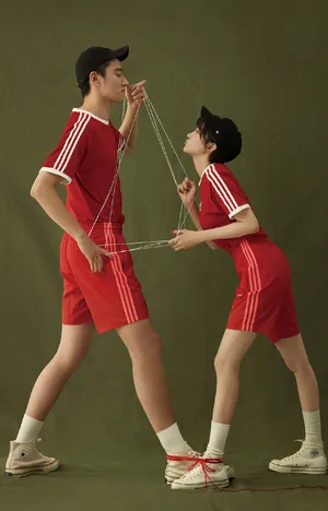 于小彤陈小纭时尚芭莎写真大片_1