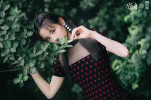 杨超越复古甜美写真图片_5