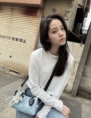 欧阳娜娜甜美日本旅行街拍图片_6