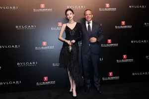 古力娜扎性感优雅活动图片_2