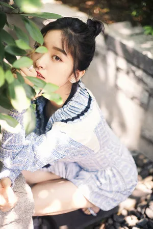 沈月清新灵动写真图片_1