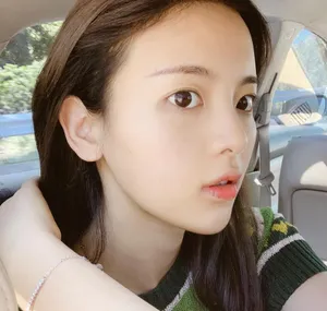 杨超越学生制服甜美性感图片_3