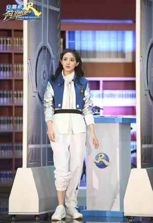 彭小苒《奔跑吧》剧照图片_2