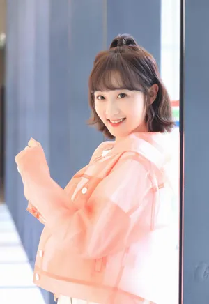 李子璇清新俏皮写真图片_5