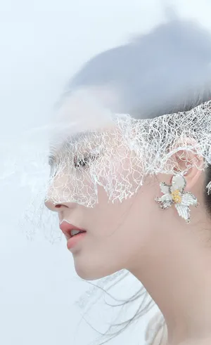 赵露思高贵典雅时尚写真图片_5