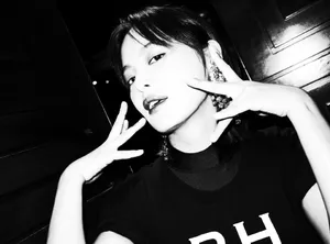 辛芷蕾性感冷艳写真图片_3