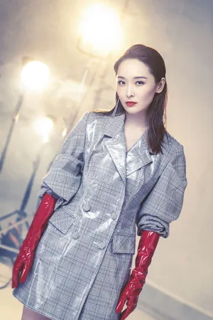 李曼光影靓丽个性写真图片_3