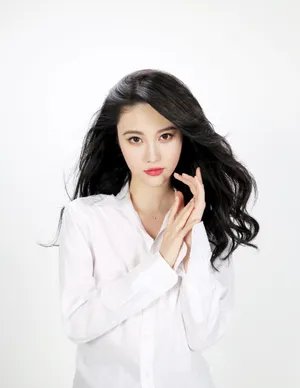 刘丁菡白衬衣慵懒性感写真图片_4