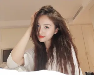 吴宣仪纯白俏皮写真图片_5