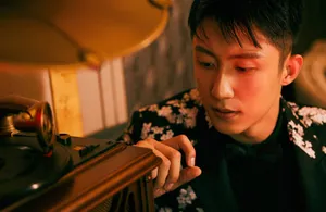 黄景瑜帅气养眼活动写真图片_7