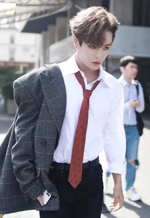 李汶翰巴黎时装周图片_5
