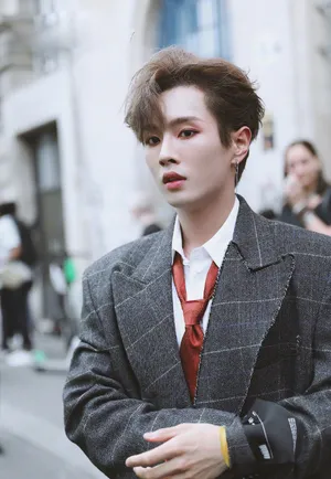 李汶翰巴黎时装周图片_8