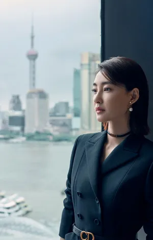 王丽坤优雅干练活动写真图片_3
