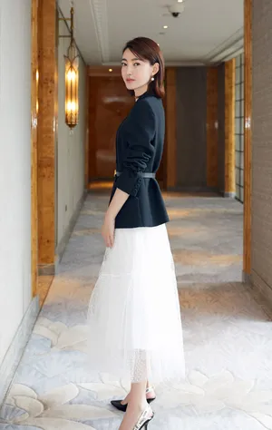 王丽坤优雅干练活动写真图片_4