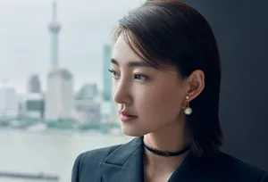 王丽坤优雅干练活动写真图片_7
