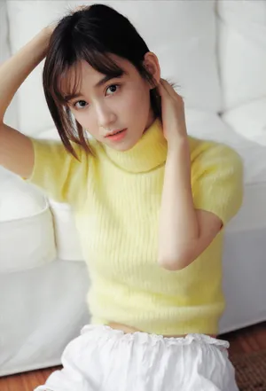 李沐宸轻甜居家写真图片