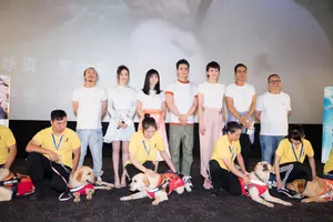 袁姗姗电影小Q首映礼甜美图片_4