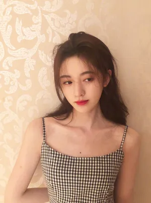 鞠婧祎吊带私服性感图片_2